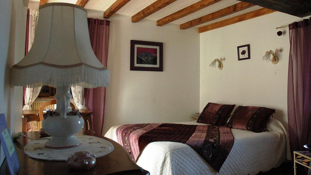 Chambres D'Hotes La Hulotte 69 Villecheneve Exterior photo